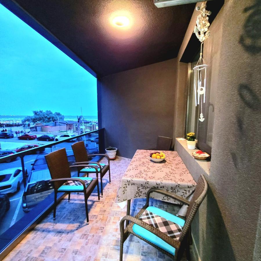 Zen Garden Apartament De Lux Nou Pe Malul Marii Constanţa Exteriör bild